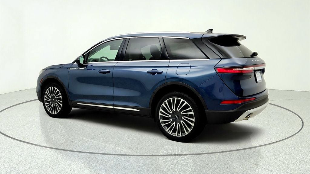 Used 2022 Lincoln Corsair Reserve w/ Luxury Package AWD/4WD image 7