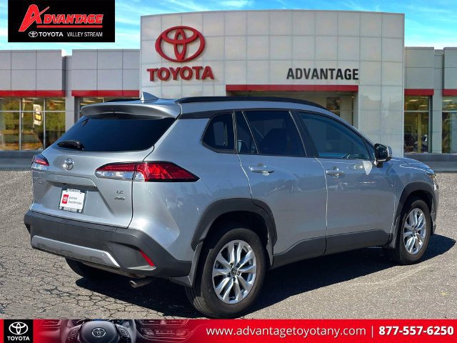 Certified 2024 Toyota Corolla Cross LE w/ Moonroof Package AWD/4WD image 7