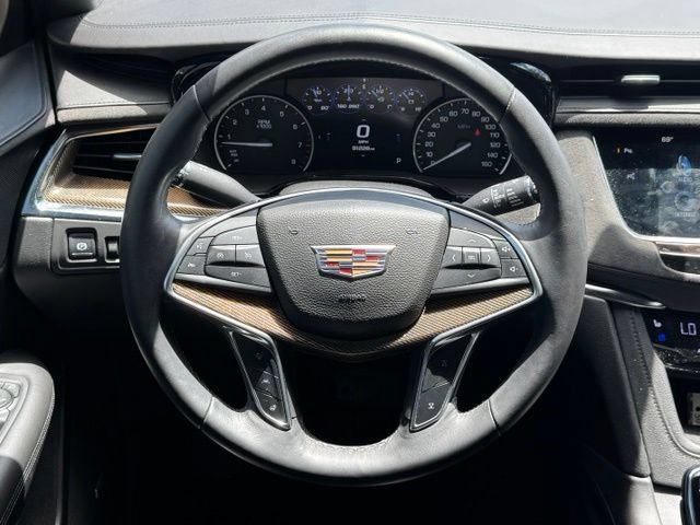 Used 2017 Cadillac XT5 Platinum w/ Driver Assist Package AWD/4WD image 23