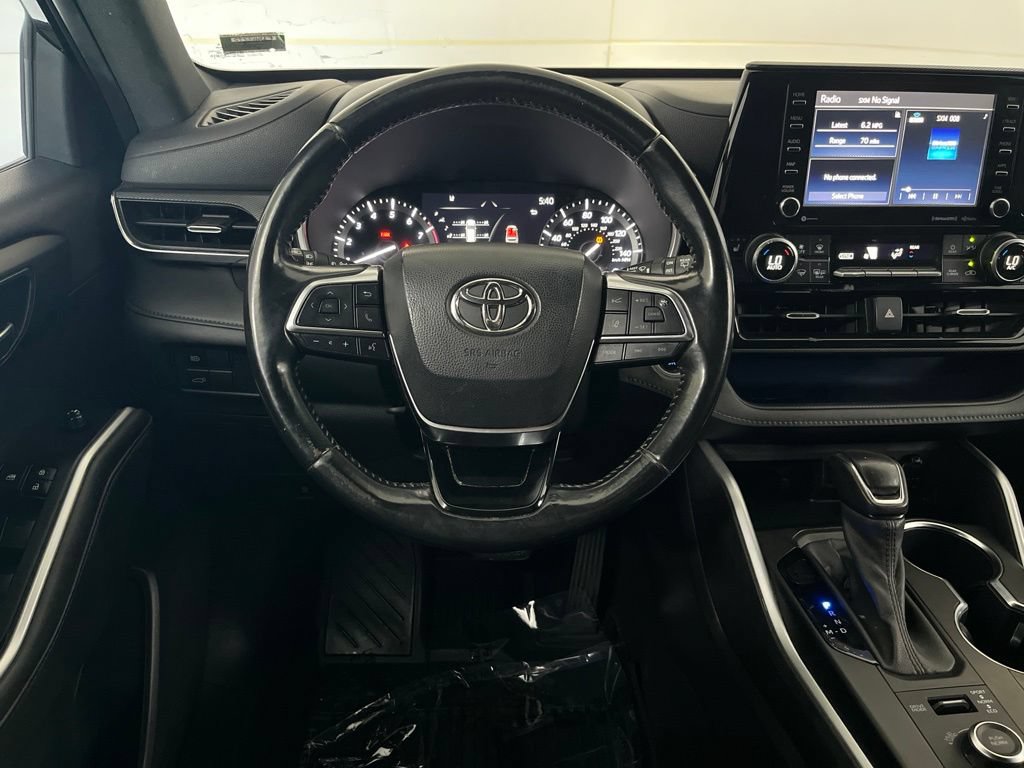 Used 2021 Toyota Highlander XSE AWD/4WD image 32
