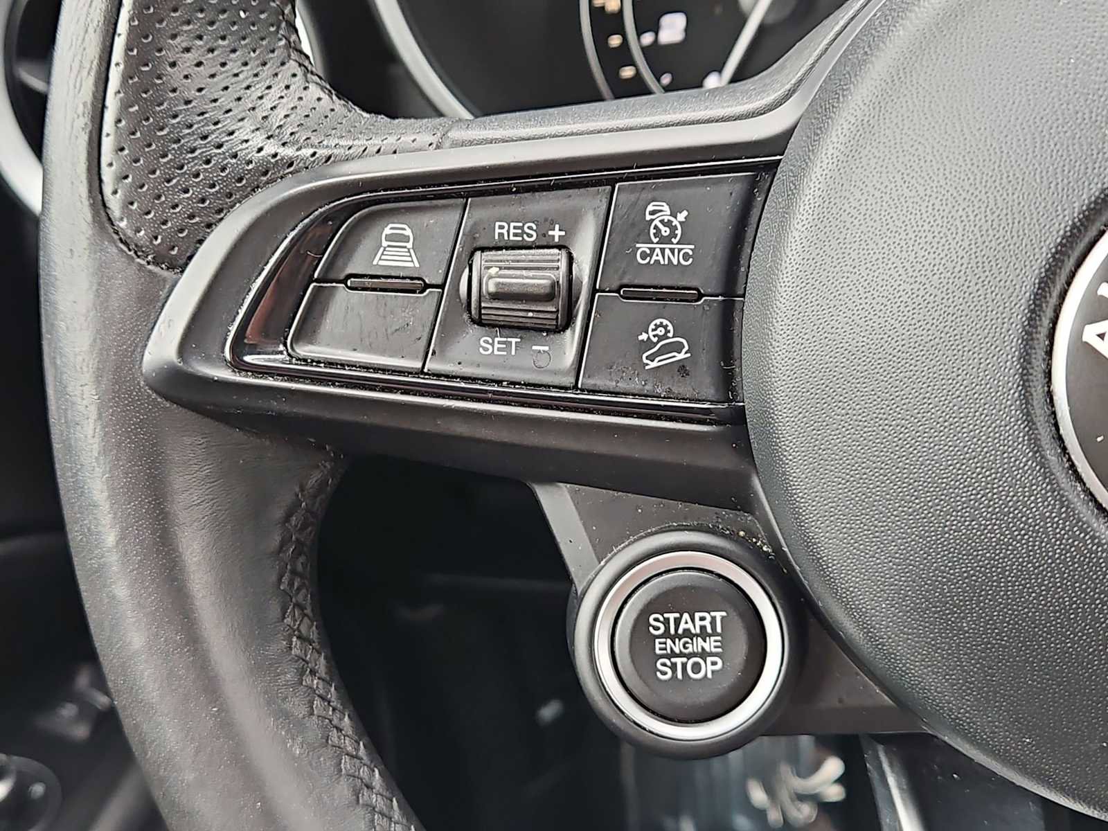 Used 2022 Alfa Romeo Stelvio Ti image 24