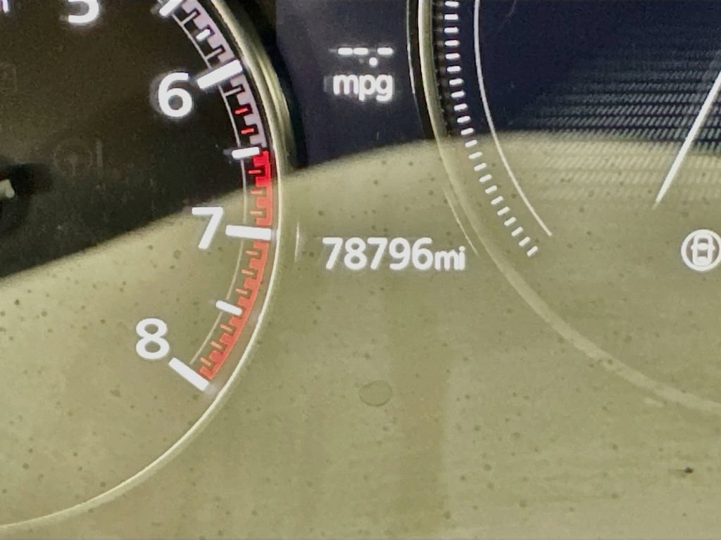 Used 2020 MAZDA MAZDA3 Hatchback w/ Premium Package FWD image 14