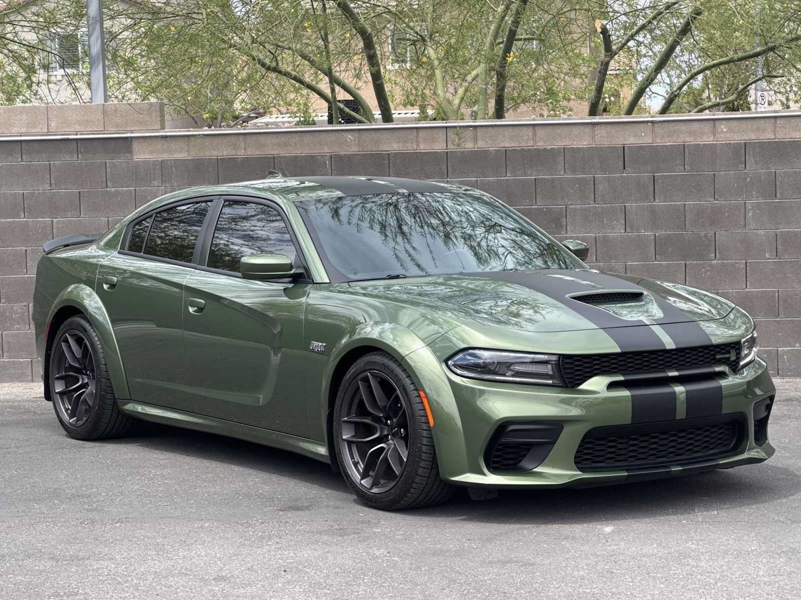 Used 2020 Dodge Charger Scat Pack RWD image 2
