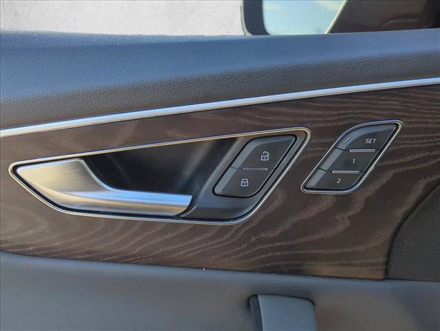Used 2021 Audi Q8 Premium Plus w/ Premium Plus Package AWD/4WD image 9