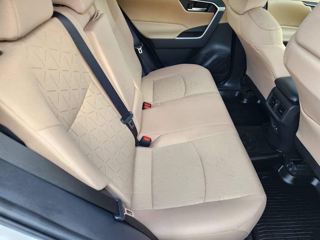 Used 2023 Toyota RAV4 XLE w/ Convenience Package FWD image 31