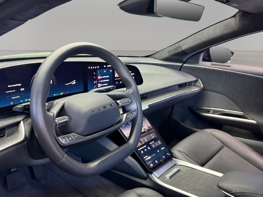 Used 2023 Lucid Air Pure RWD image 16