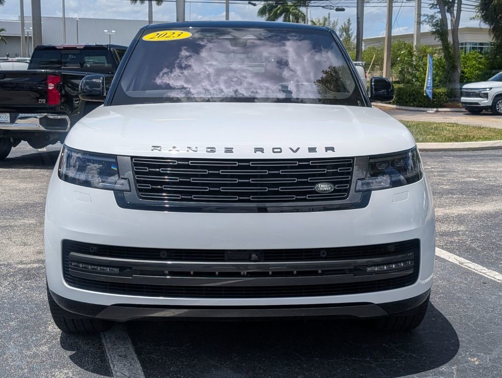 Used 2023 Land Rover Range Rover Long Wheelbase SE AWD/4WD image 2