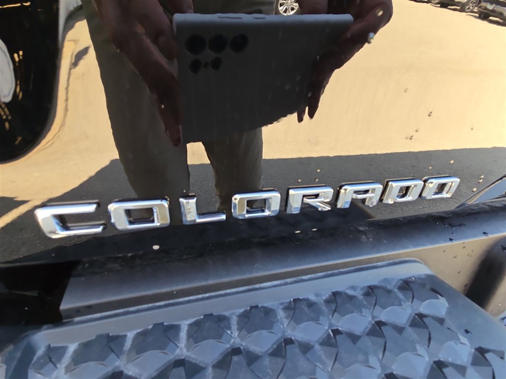 New 2025 Chevrolet Colorado LT w/ LT Convenience Package image 31