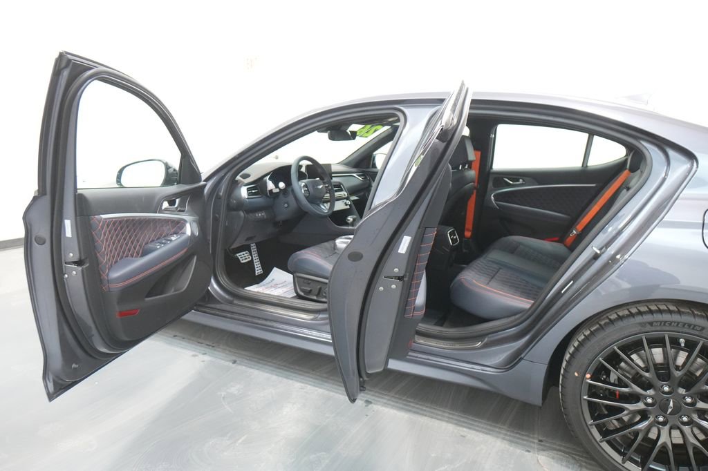 New 2026 Genesis G70 3.3T Prestige image 24