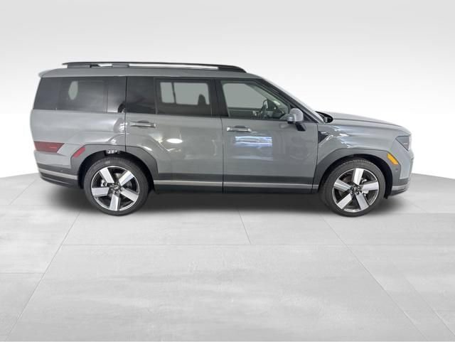 Used 2026 Hyundai Santa Fe Limited AWD/4WD image 5