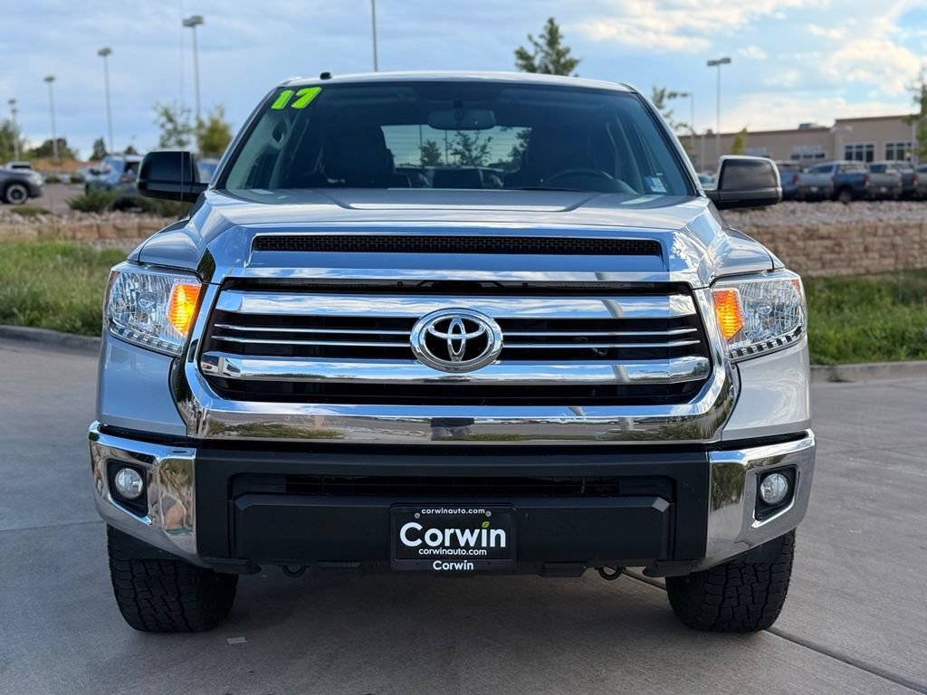 Used 2017 Toyota Tundra SR5 w/ SR5 Upgrade Package RWD video 2