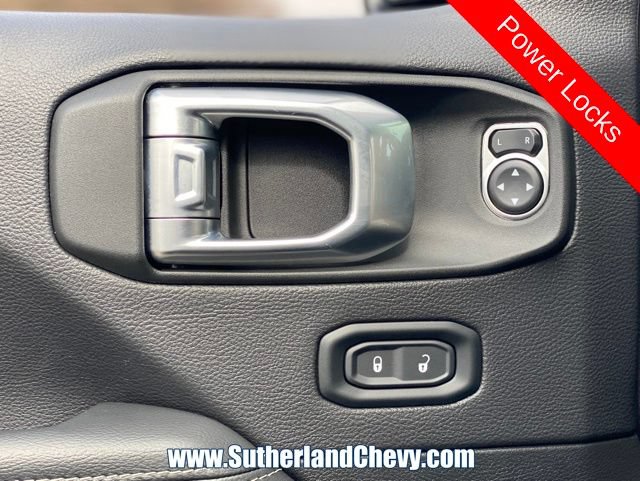 Used 2022 Jeep Wrangler Unlimited Sahara AWD/4WD image 15