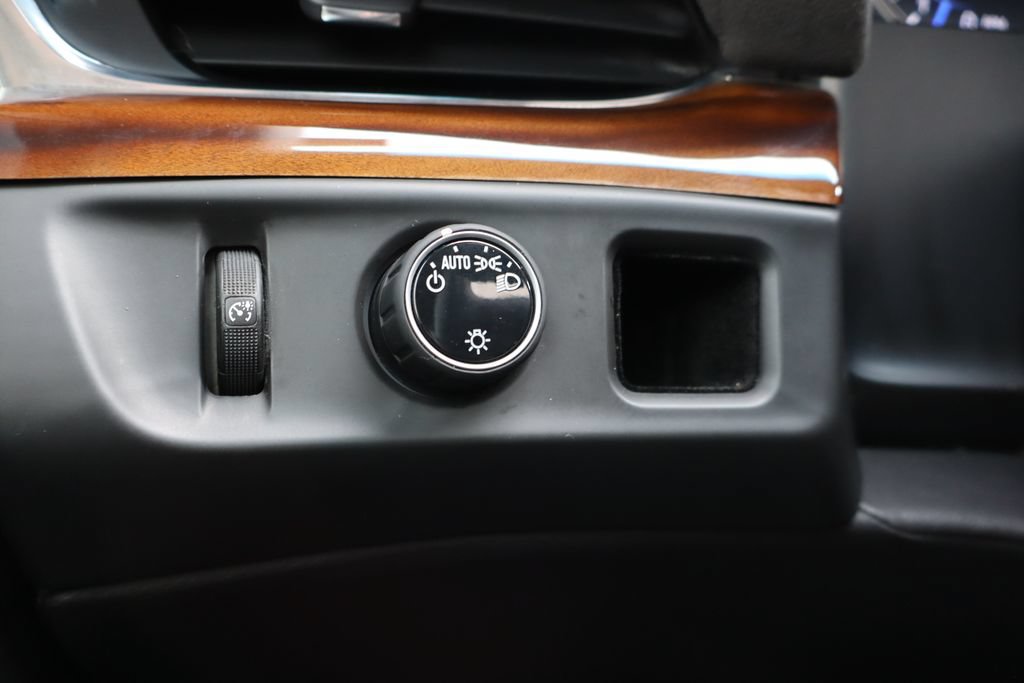 Used 2016 Cadillac Escalade ESV Luxury RWD image 20