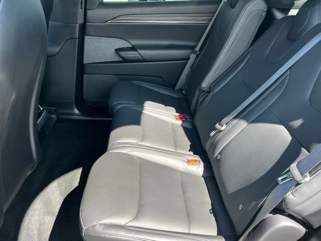 Used 2023 Tesla Model X image 30