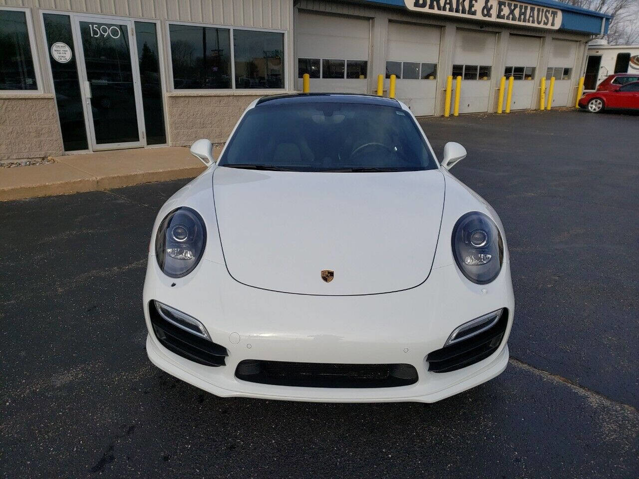 Used 2016 Porsche 911 Turbo image 2