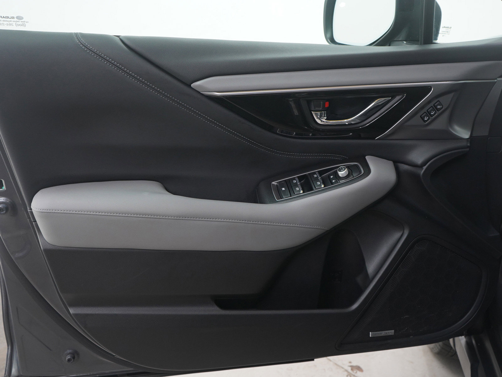 Used 2020 Subaru Outback Limited image 19