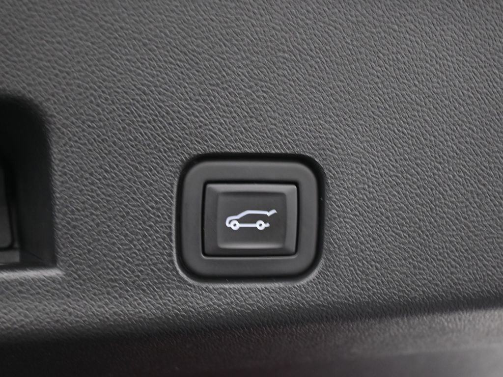 Used 2024 Chevrolet Traverse LT FWD image 39