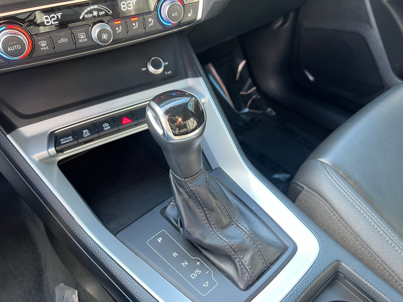 Used 2021 Audi Q3 2.0T Premium image 35