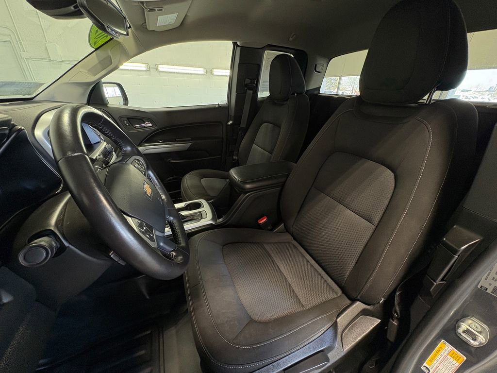 Used 2022 Chevrolet Colorado LT w/ Fleet Safety Package image 35
