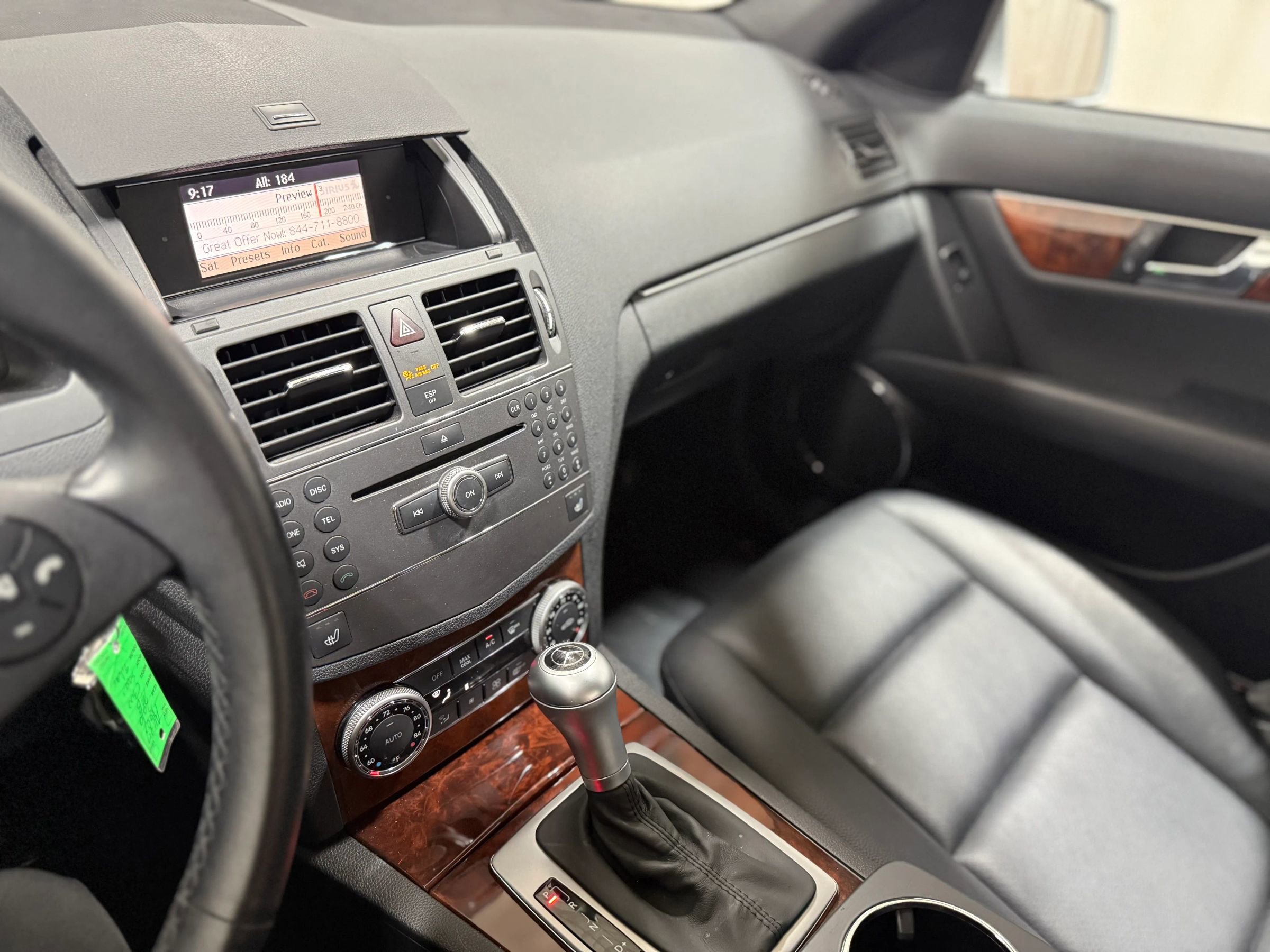 Used 2010 Mercedes-Benz C 300 Sedan image 23