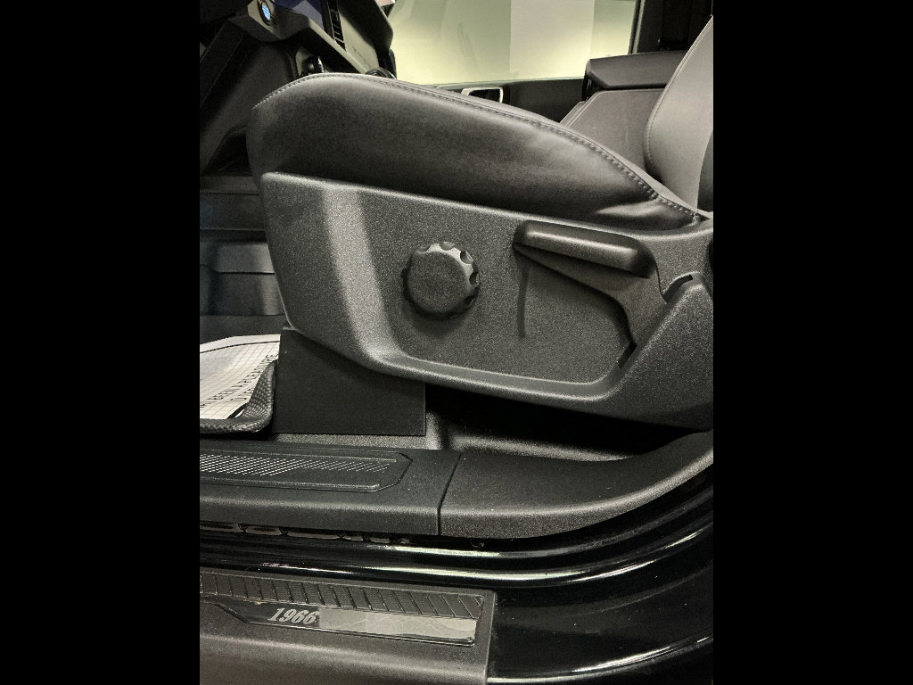 Used 2024 Ford Bronco Big Bend image 9