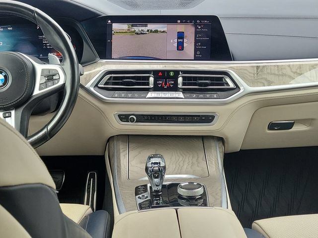 Used 2021 BMW X7 M50i w/ Executive Package AWD/4WD image 22
