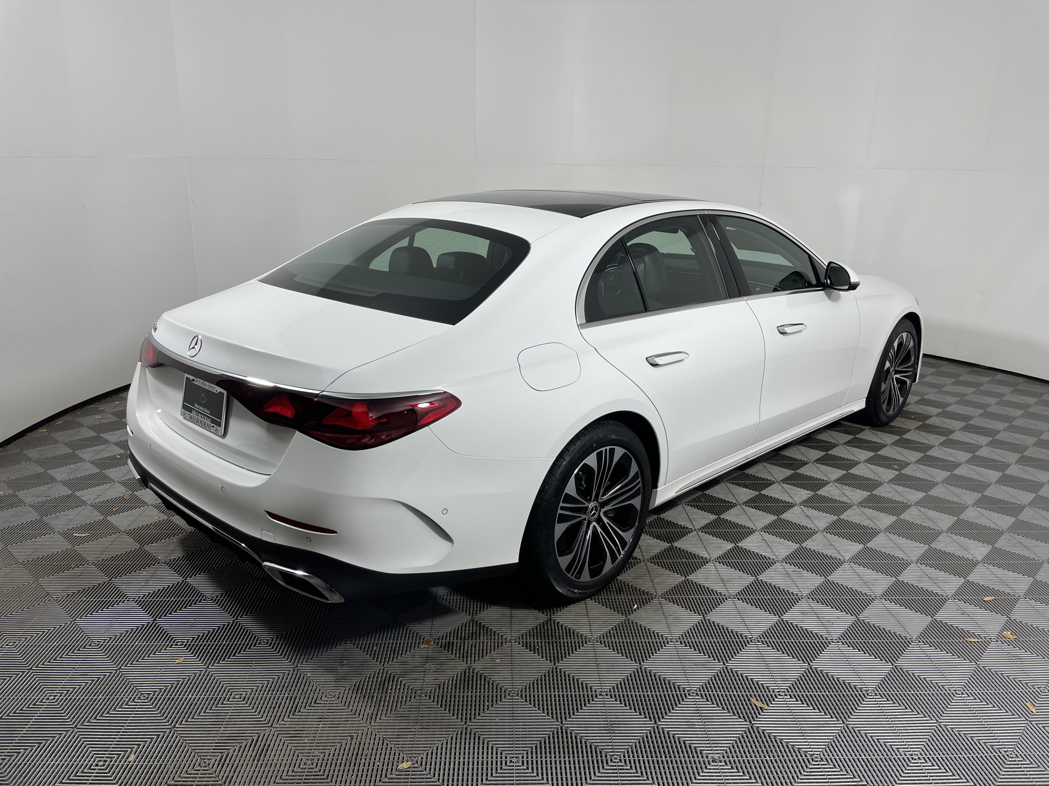 New 2026 Mercedes-Benz E 350 Sedan image 5