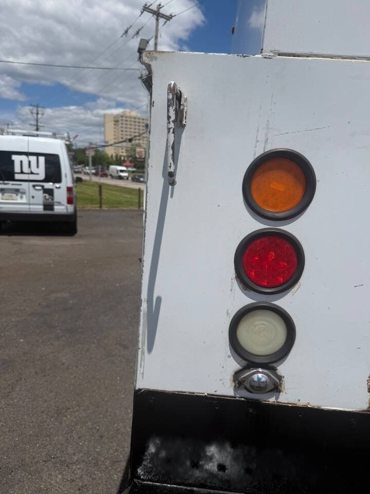 Used 2009 Ford F450 XL RWD image 22