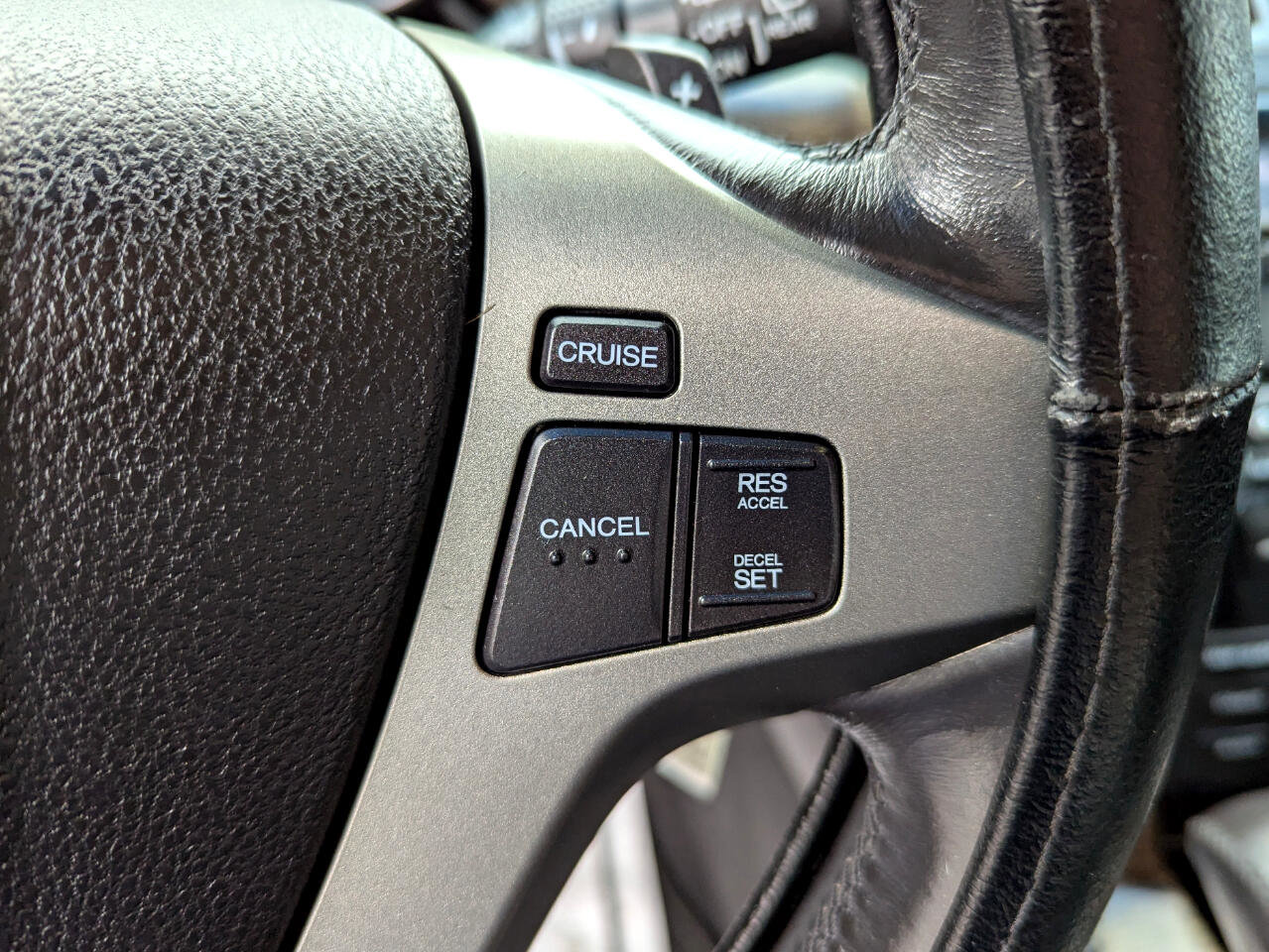 Used 2011 Acura MDX AWD 4dr Tech Pkg image 18