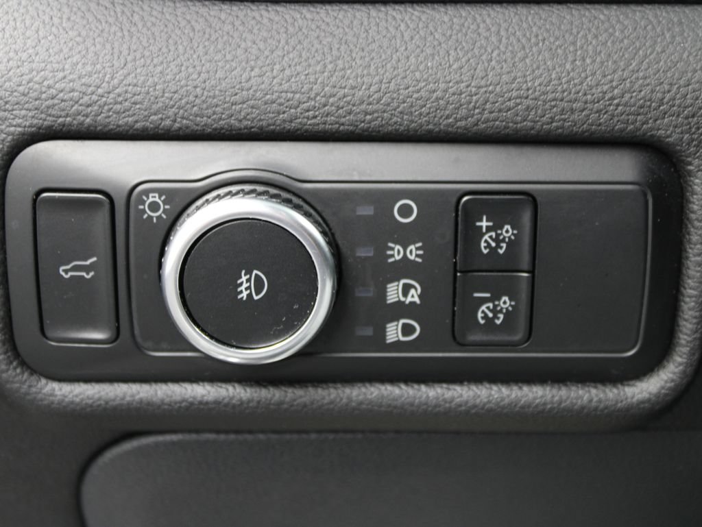 Used 2023 Ford Explorer ST-Line AWD/4WD image 53