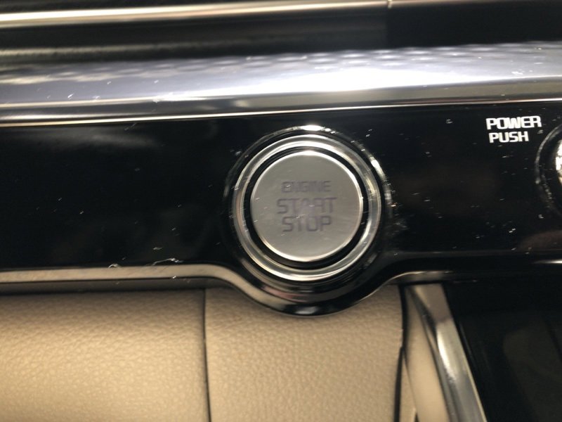 Used 2024 Kia Carnival SX Prestige image 30