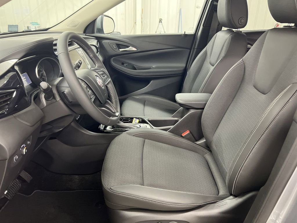 Used 2023 Buick Encore GX Select w/ Sport Touring Package image 18