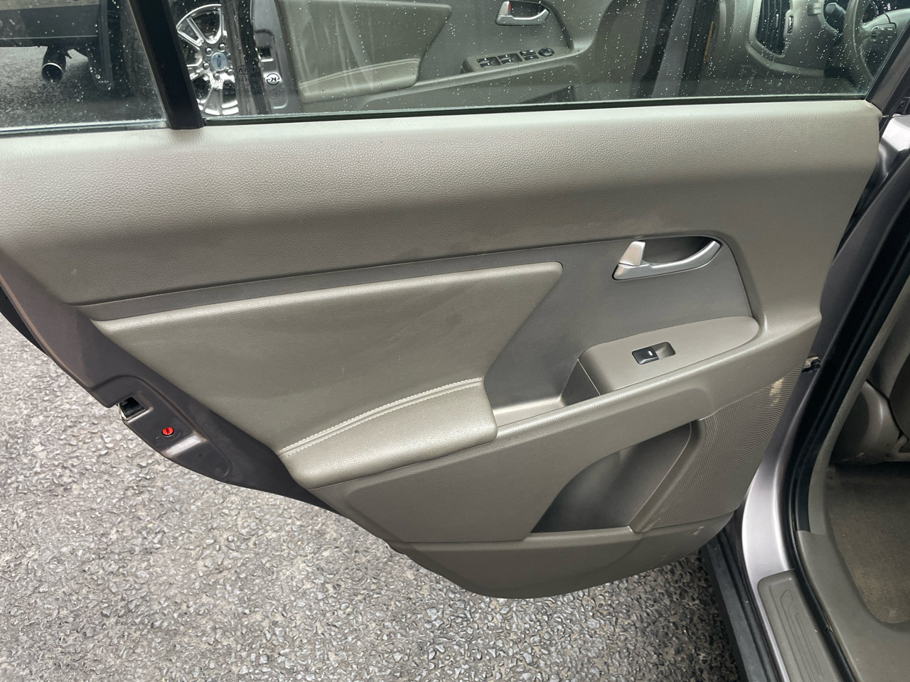 Used 2011 Kia Sportage LX image 25