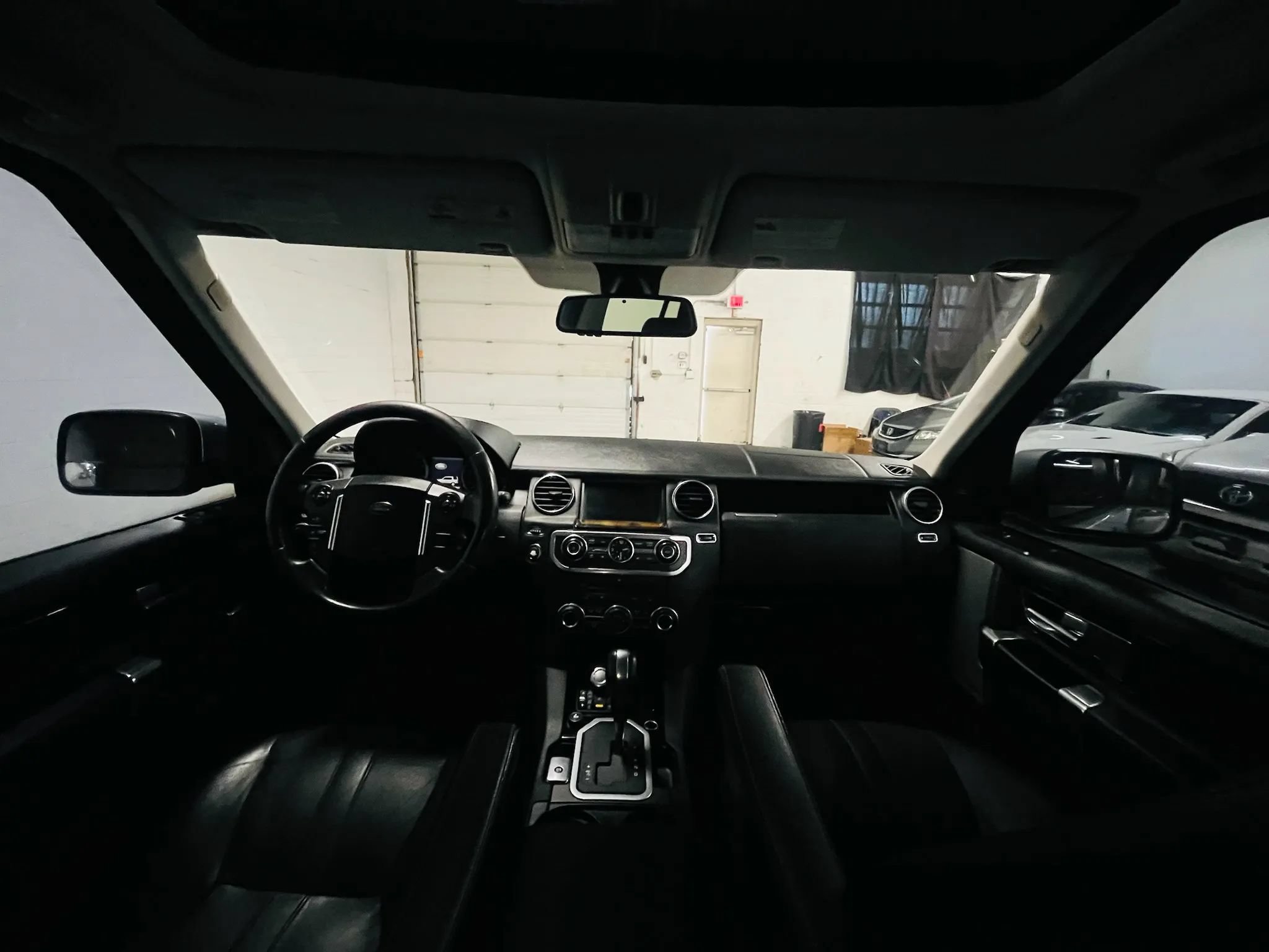 Used 2010 Land Rover LR4 HSE AWD/4WD image 11