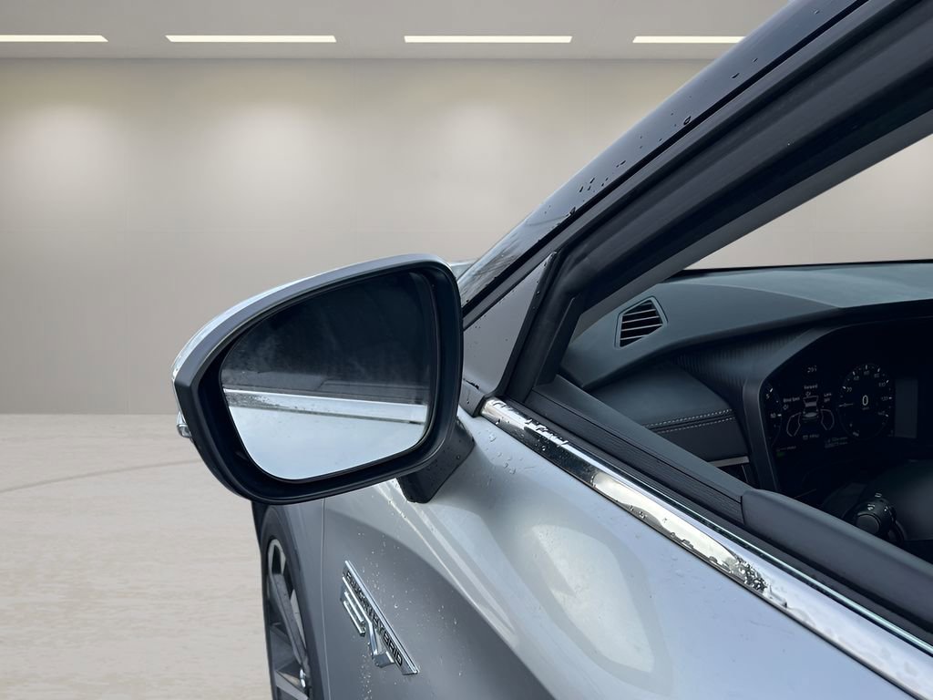 Used 2024 Mitsubishi Outlander SE image 28