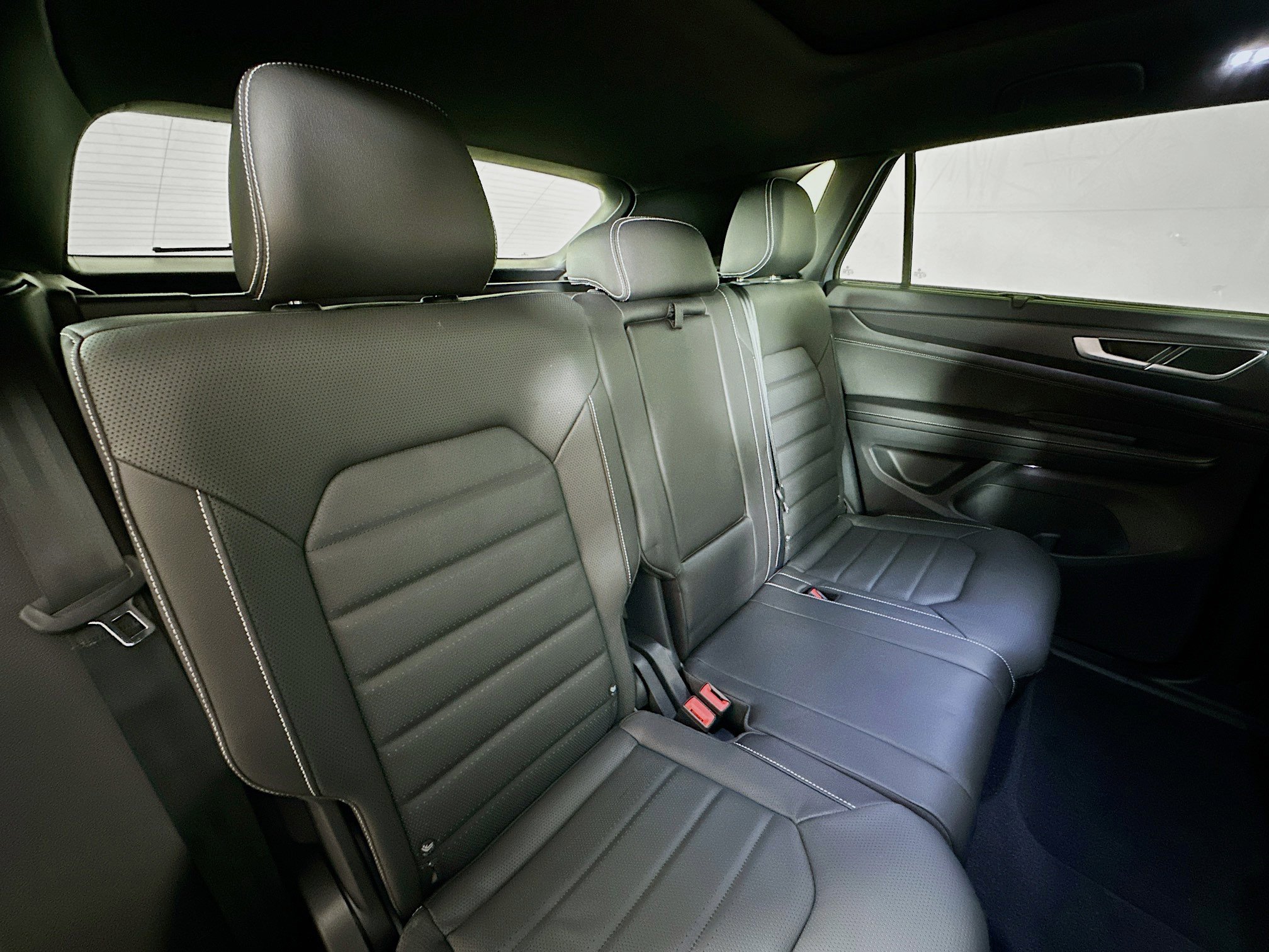 New 2026 Volkswagen Atlas Cross Sport SEL image 27