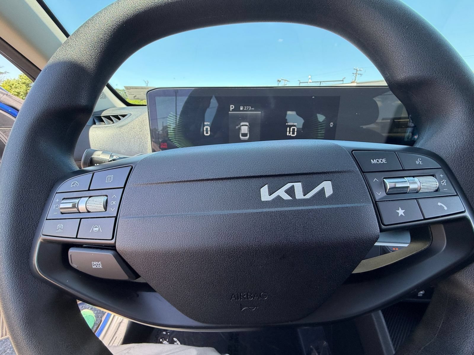 Used 2025 Kia K4 FWD image 27