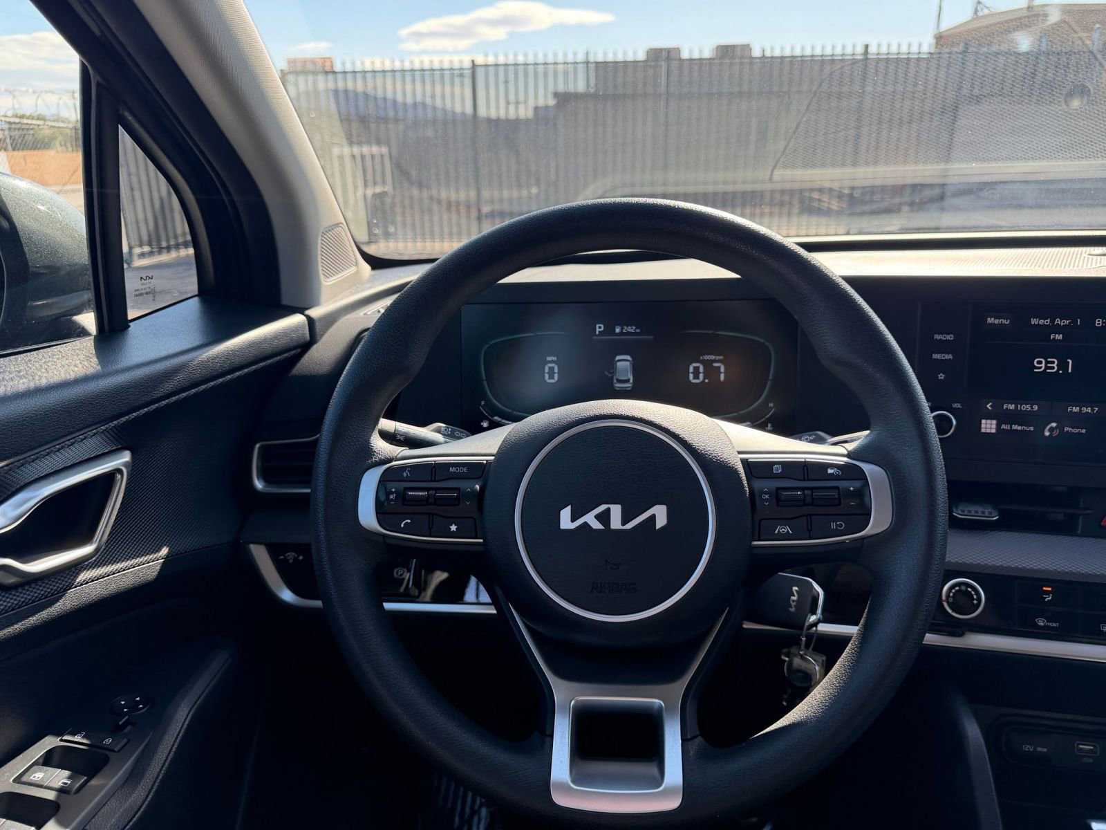 Used 2025 Kia Sportage LX image 33