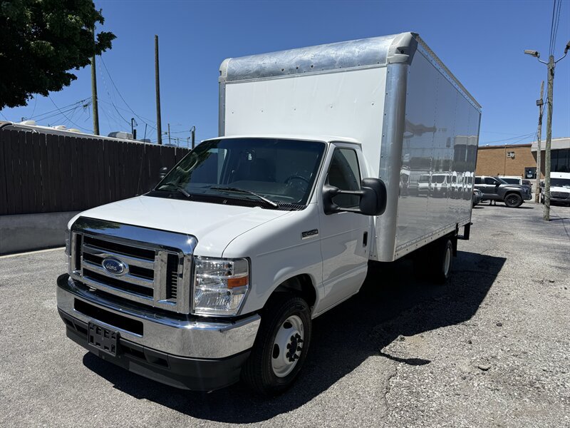 Used 2025 Ford E-450 and Econoline 450 Super Duty w/ Power Equipment Group RWD image 22