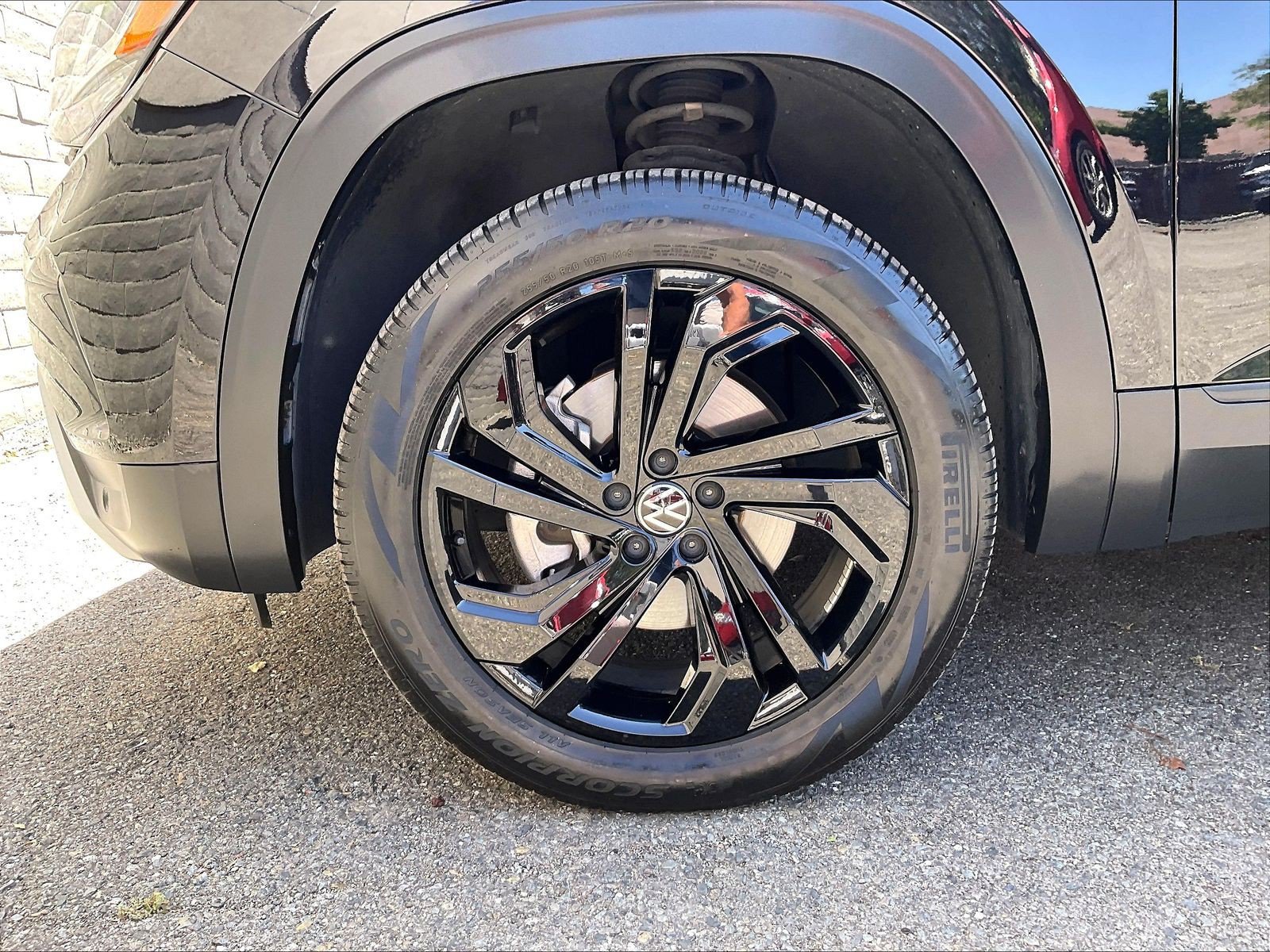 Certified 2022 Volkswagen Atlas SE w/ Panoramic Sunroof Package FWD image 8