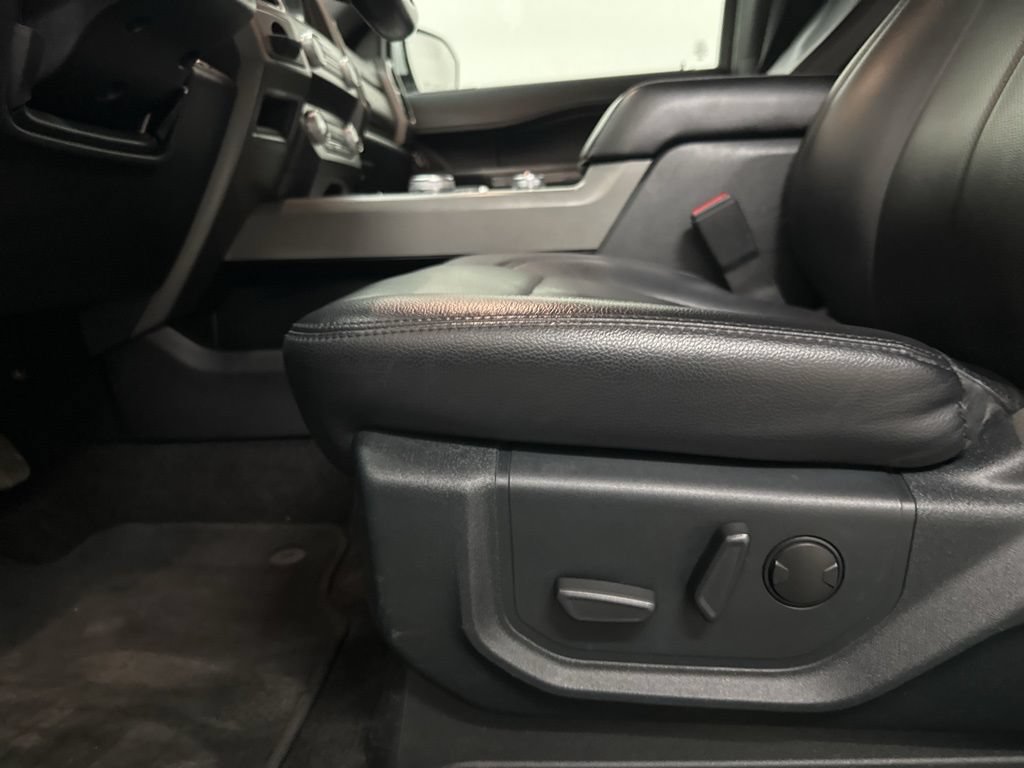 Used 2021 Ford Expedition Max XLT AWD/4WD image 32