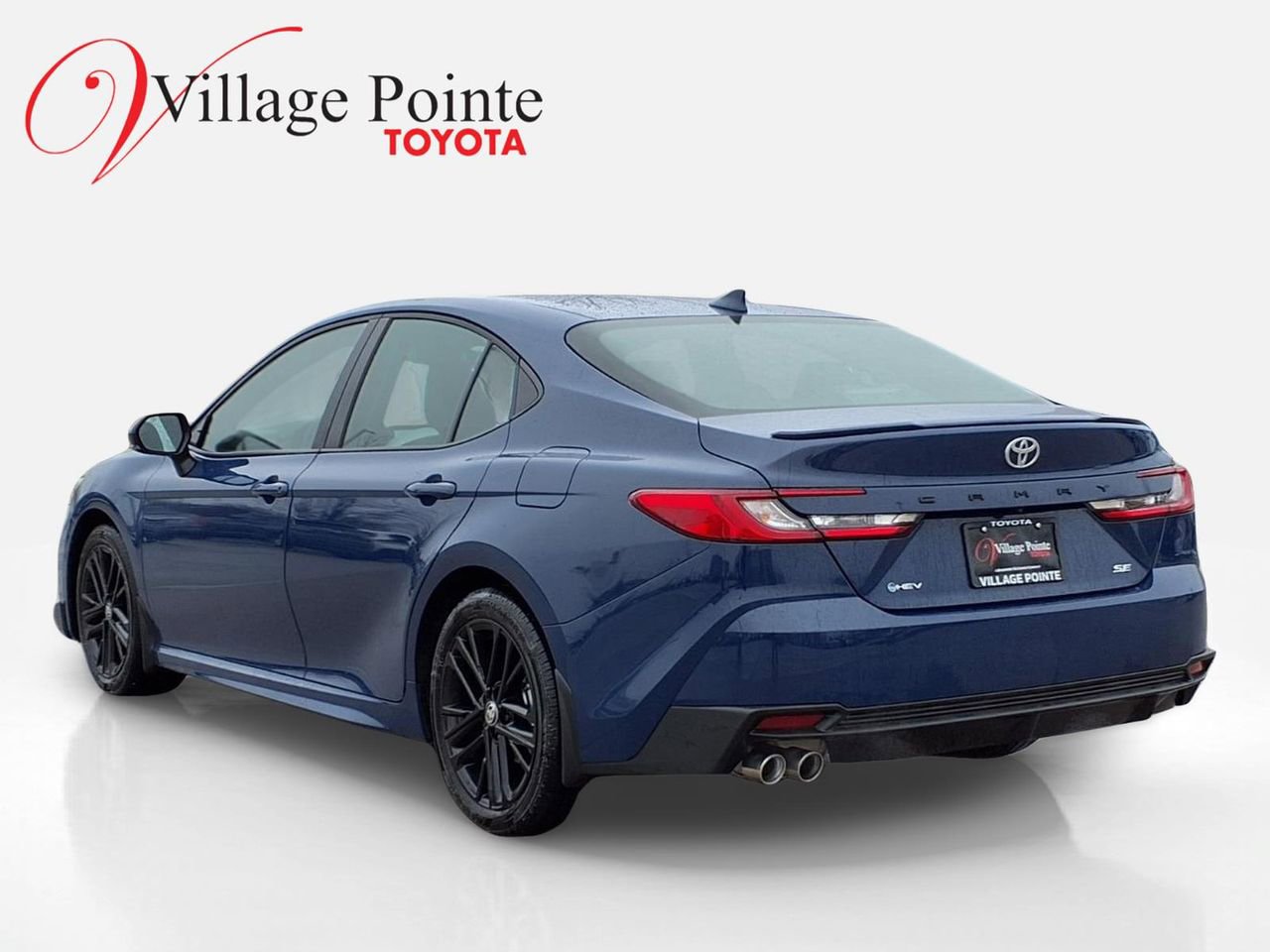 Used 2026 Toyota Camry SE w/ Multimedia Upgrade Package image 4