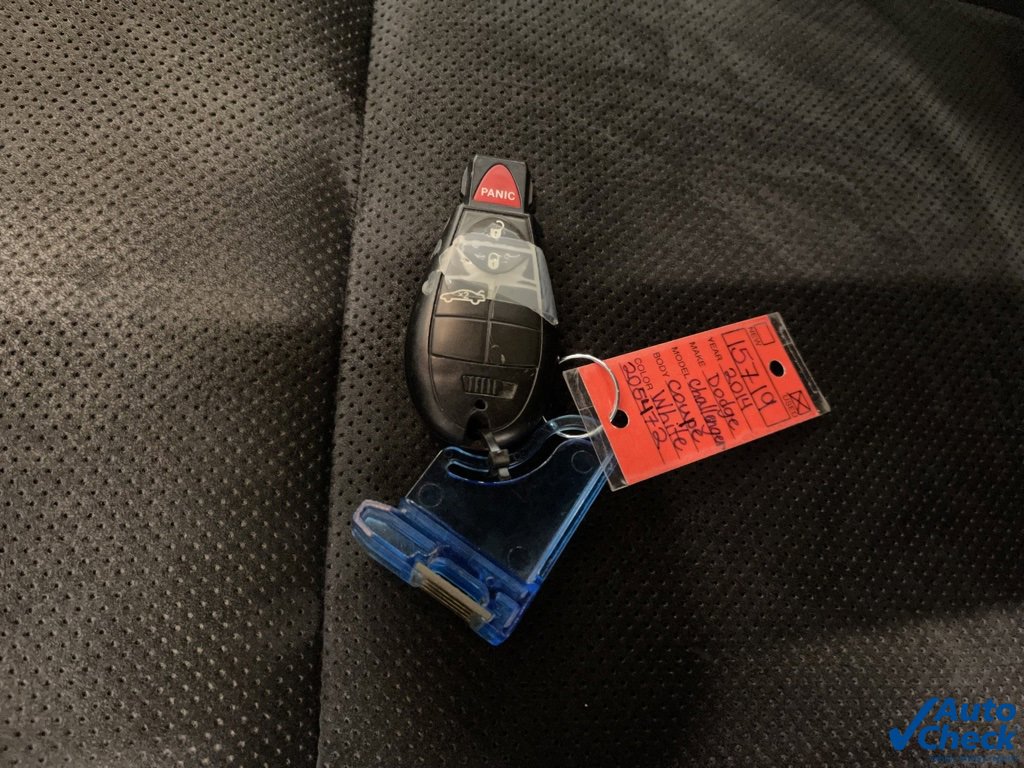 Used 2014 Dodge Challenger SRT8 image 42