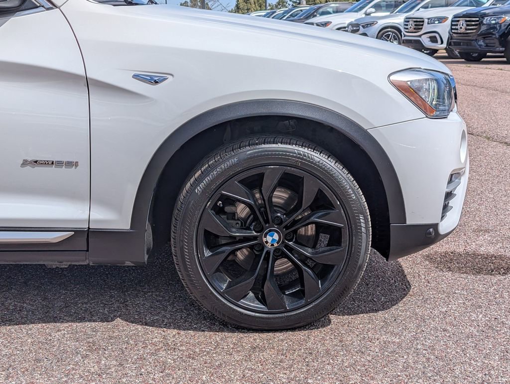 Used 2018 BMW X4 xDrive28i AWD/4WD image 9
