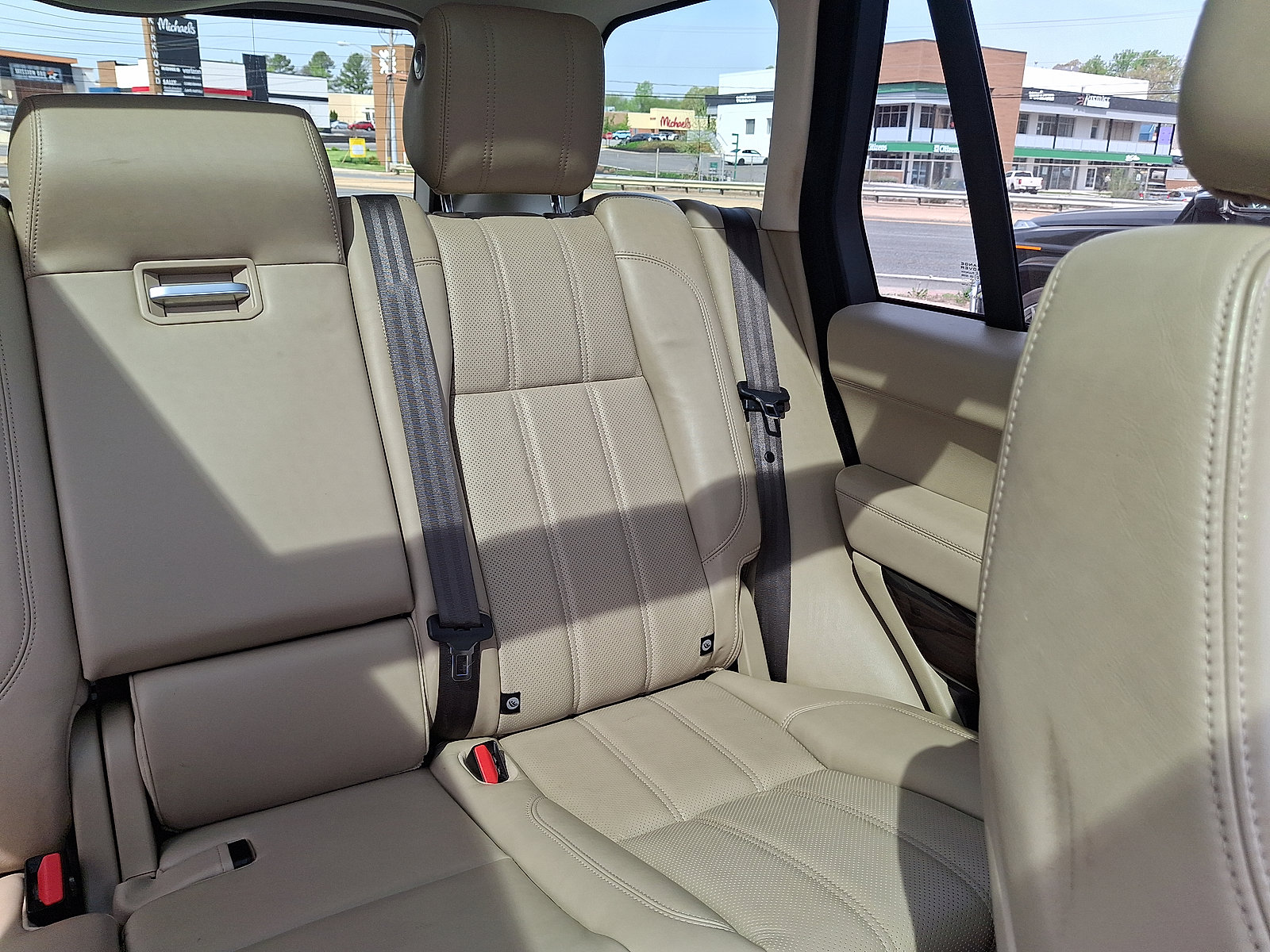 Used 2017 Land Rover Range Rover Supercharged image 24