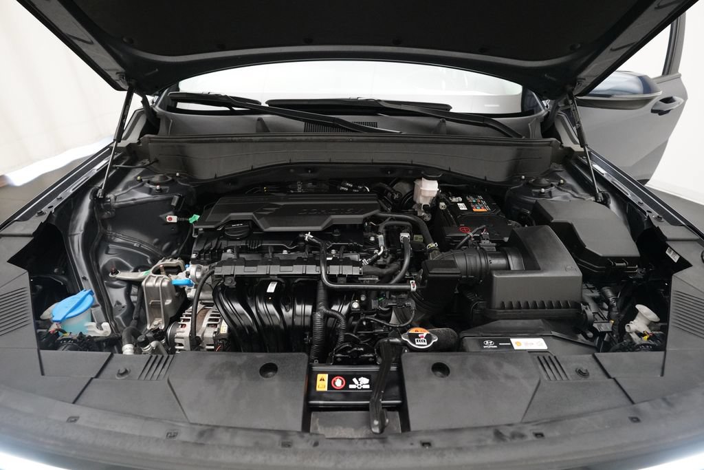 Used 2025 Hyundai Kona SEL AWD/4WD image 3
