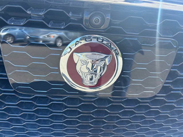 Used 2020 Jaguar F-PACE Prestige image 10