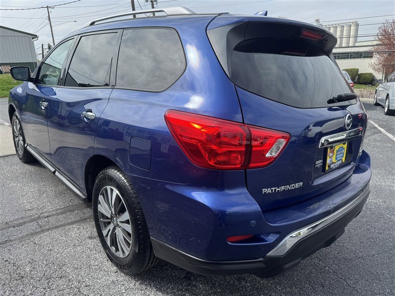 Used 2019 Nissan Pathfinder SV AWD/4WD image 6