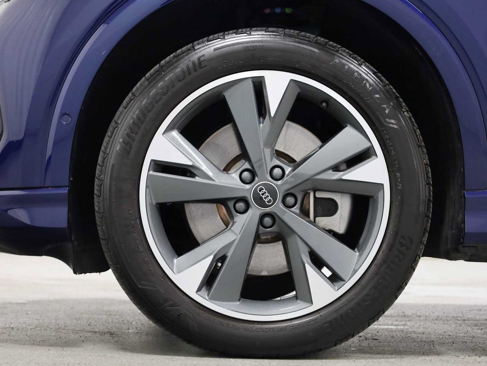 Certified 2023 Audi Q4 e-tron Premium Plus AWD/4WD image 38