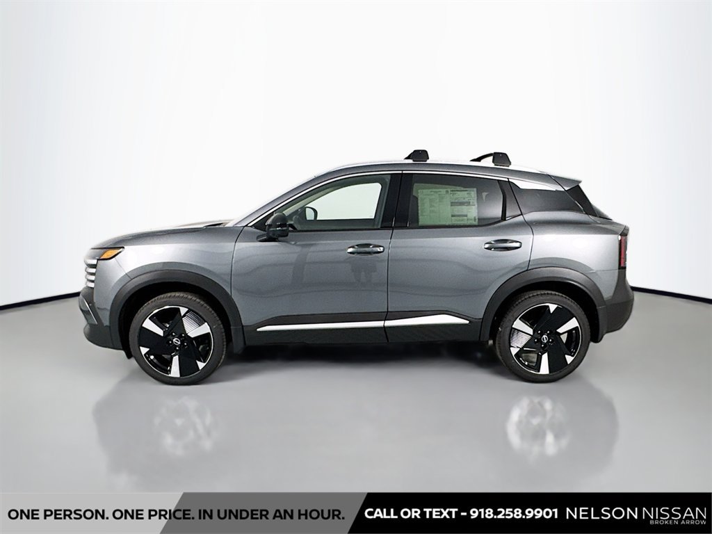 New 2026 Nissan Kicks SR w/ SR Premium Package FWD image 8